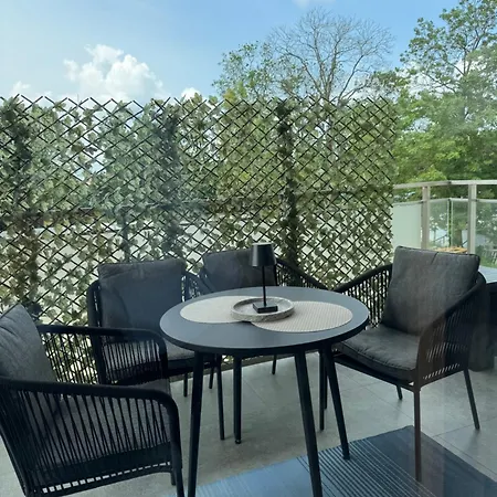 公寓 Przystan 吉日茨科